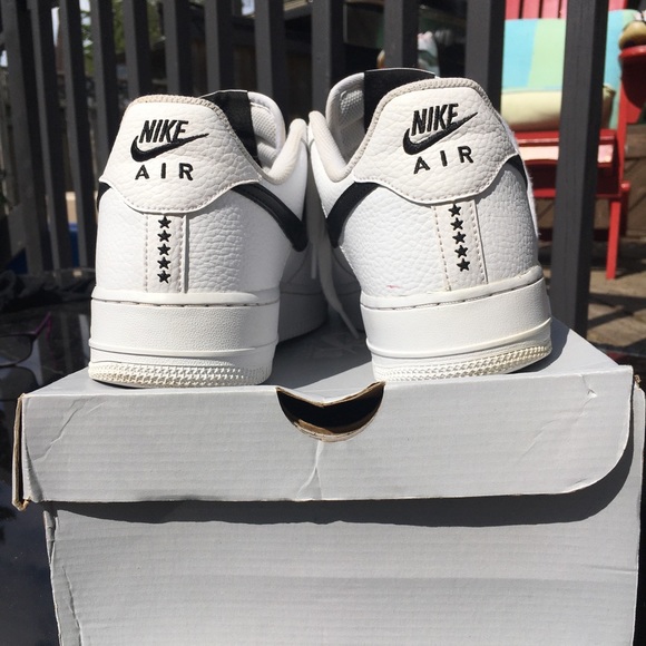 Nike Air Force One - Picture 3 of 6